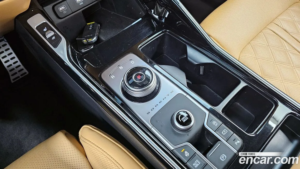 Kia Sorento — фото 9