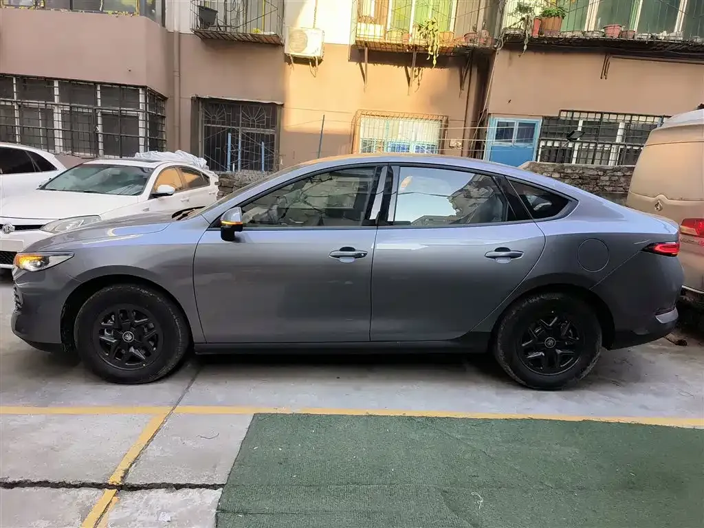 BYD Qin PLUS — фото 5