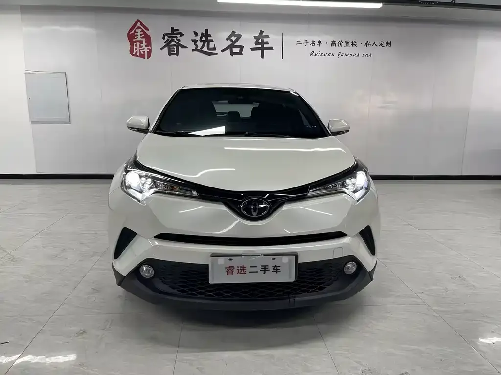 Toyota C-HR — фото 2