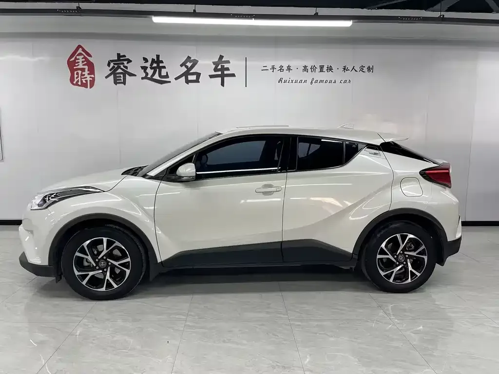 Toyota C-HR — фото 3