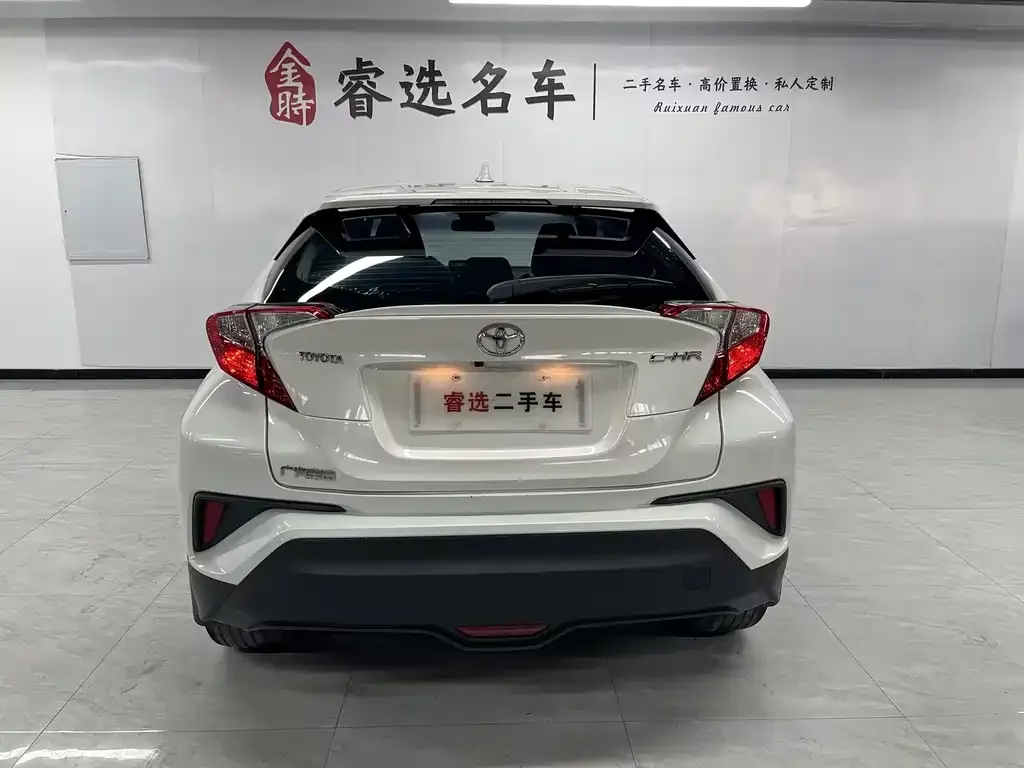 Toyota C-HR — фото 4