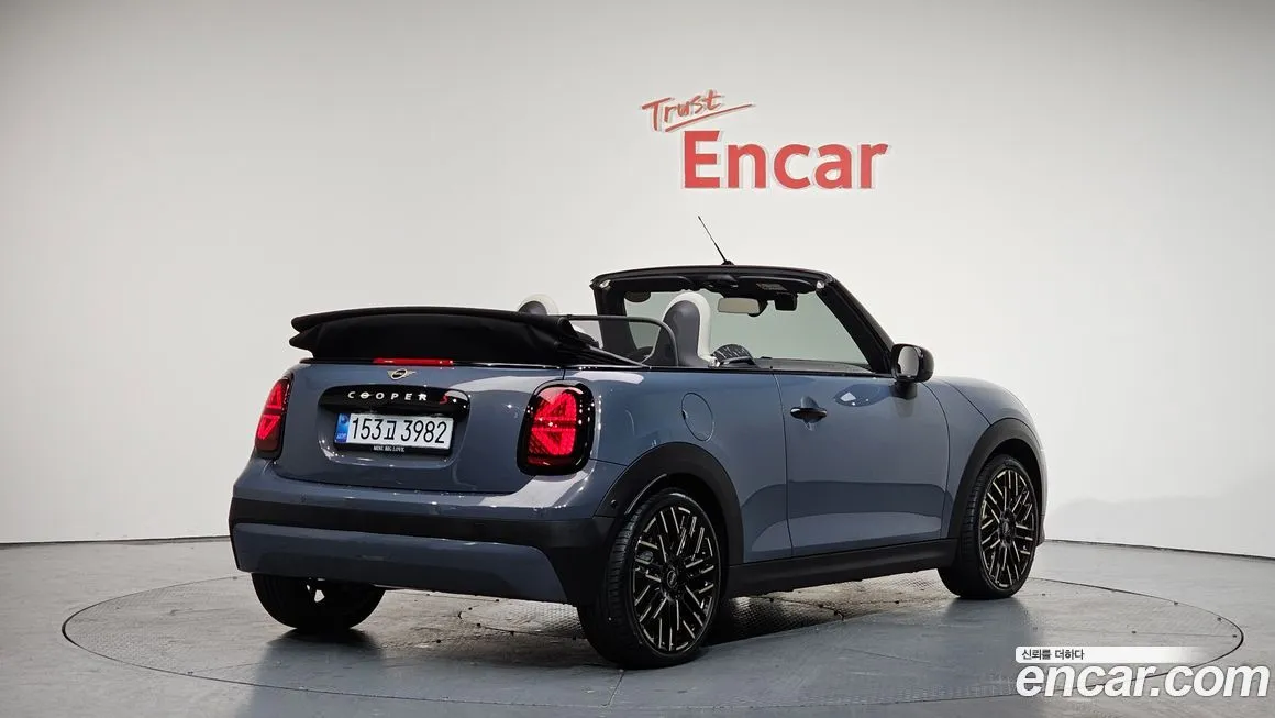 Mini Cooper Convertible — фото 2