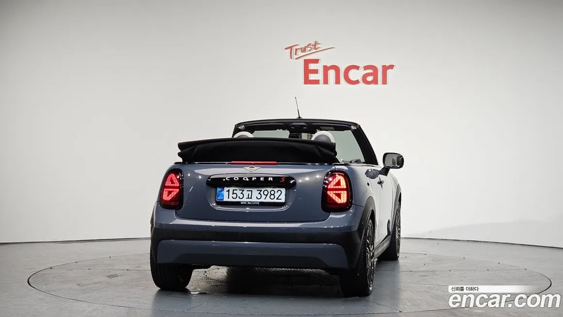 Mini Cooper Convertible — фото 4