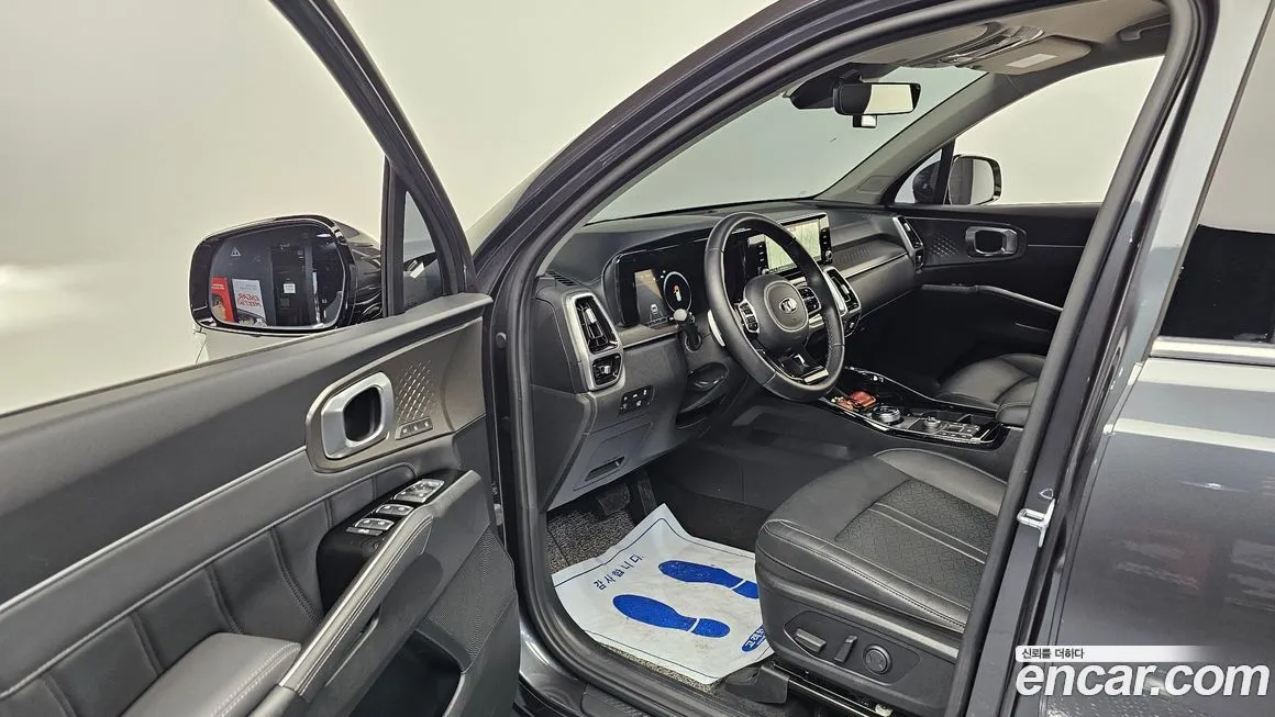 Kia Sorento — фото 10