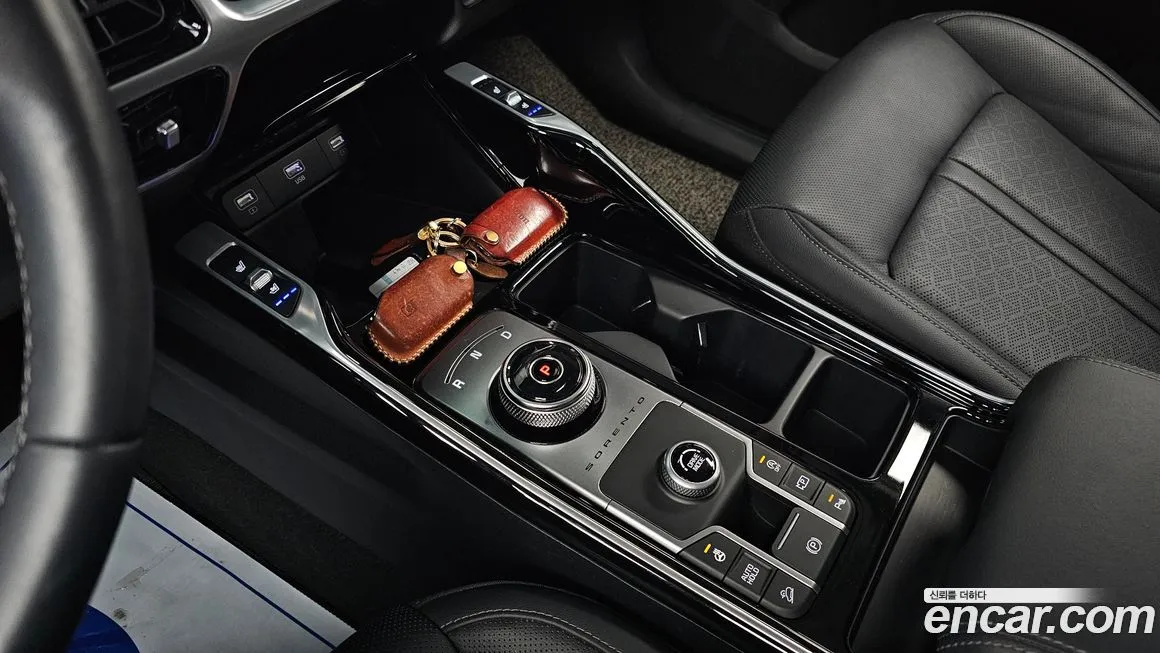 Kia Sorento — фото 9