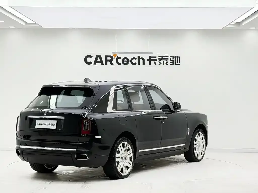 Rolls-Royce Cullinan — фото 7