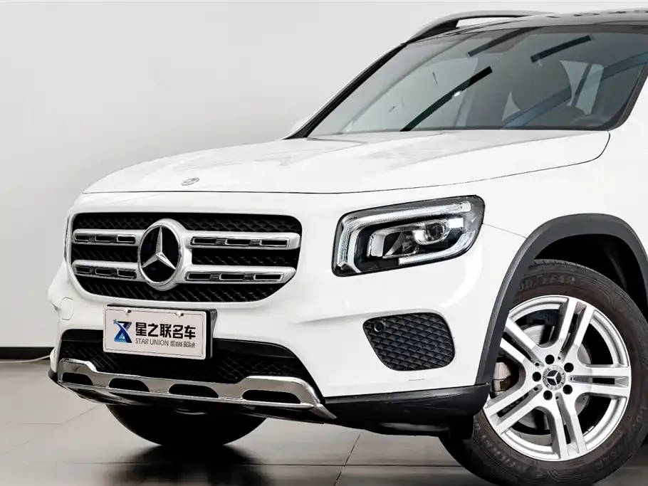 Mercedes-Benz GLB — фото 3
