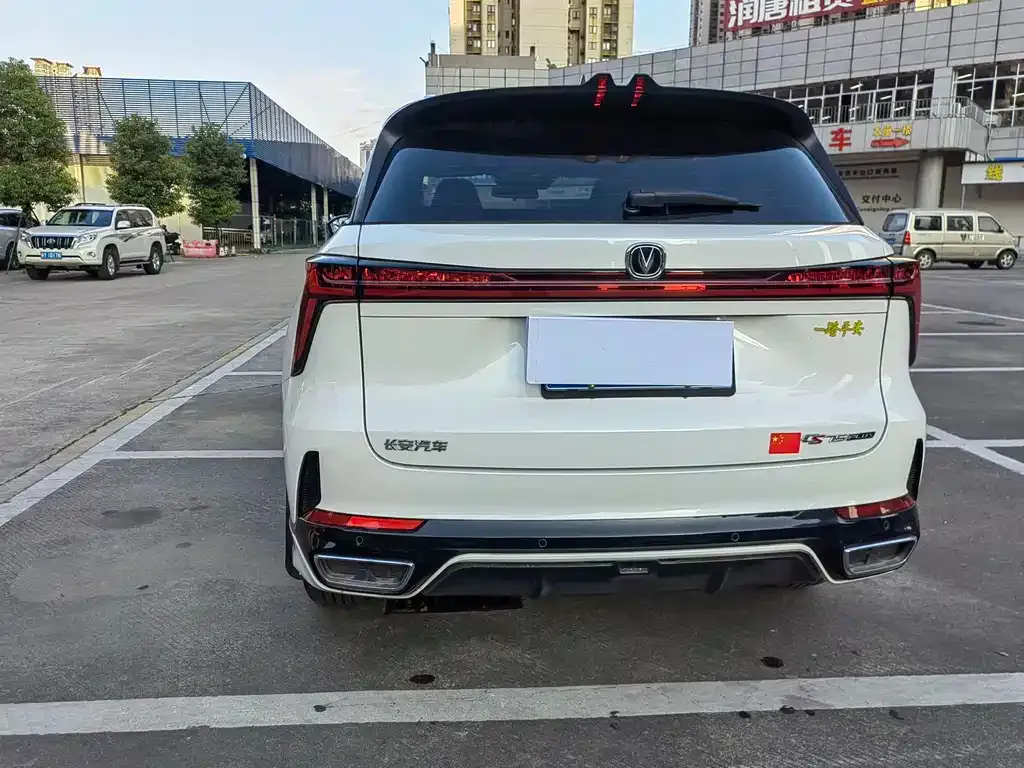 Changan CS75PLUS — фото 9