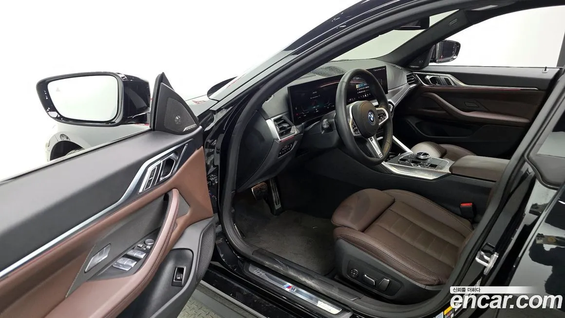 BMW i4 — фото 10