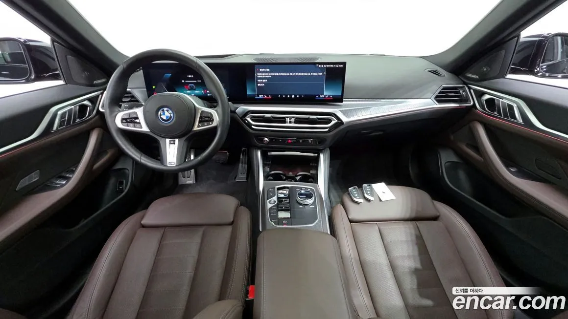 BMW i4 — фото 7