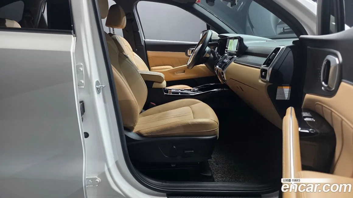 Kia Sorento — фото 10