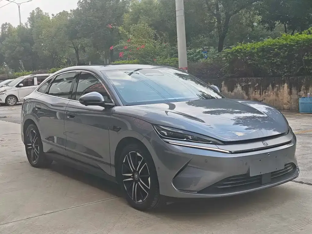 BYD Qin L — фото 3