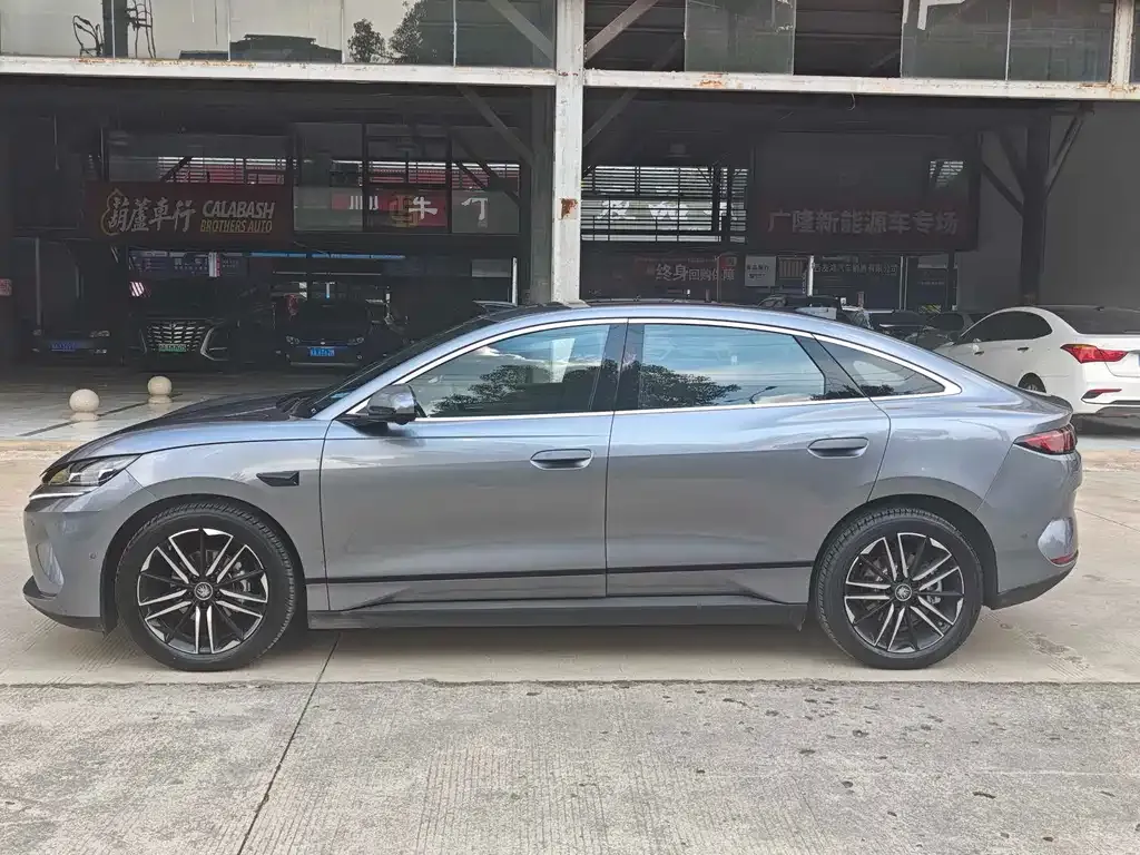BYD Qin L — фото 4