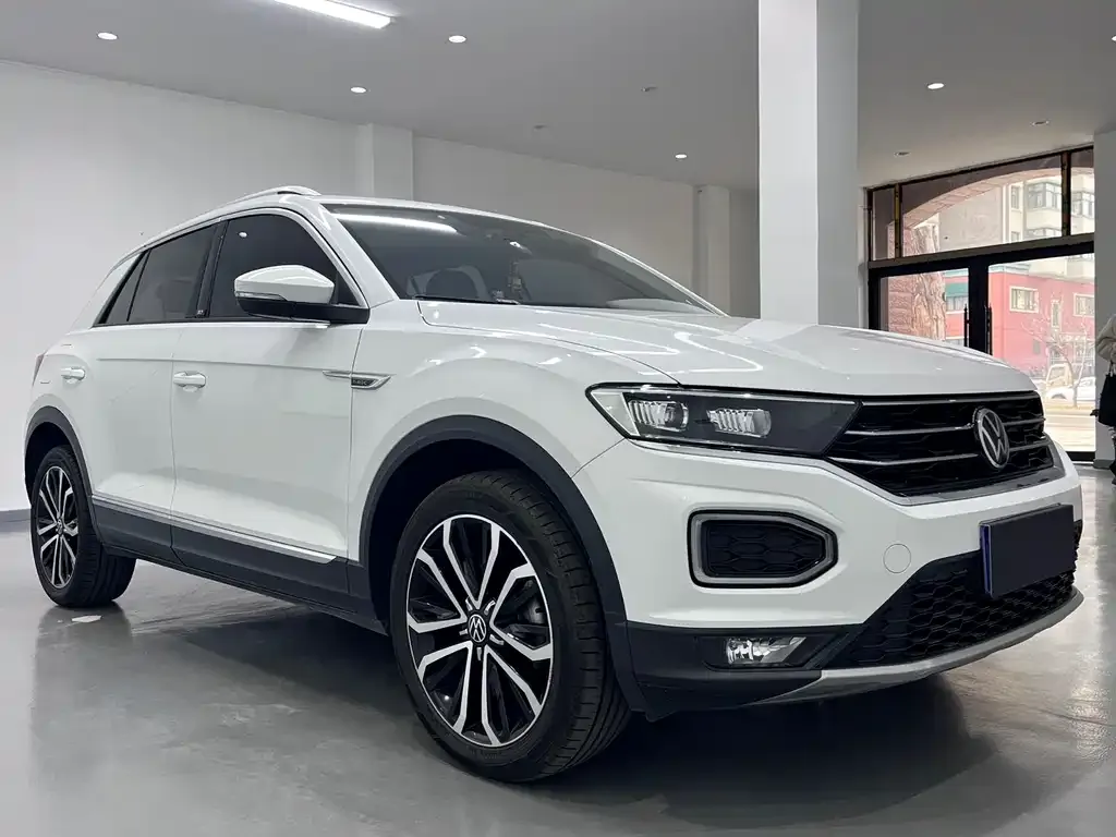 Volkswagen T-Roc — фото 3