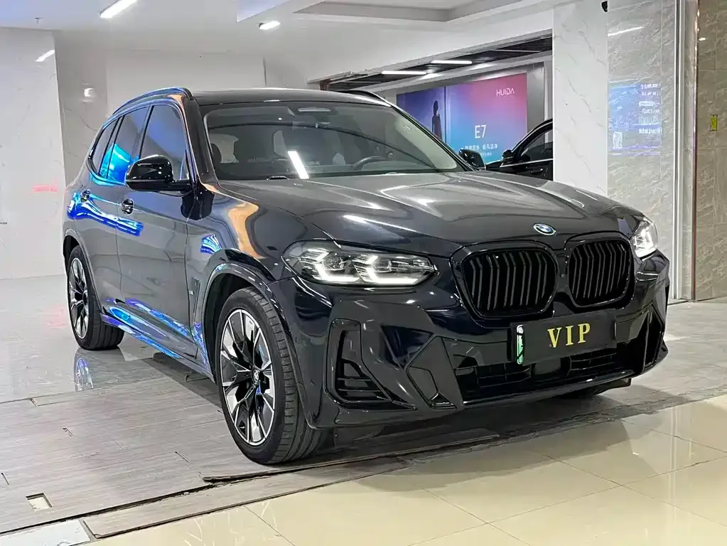 BMW iX3 — фото 3