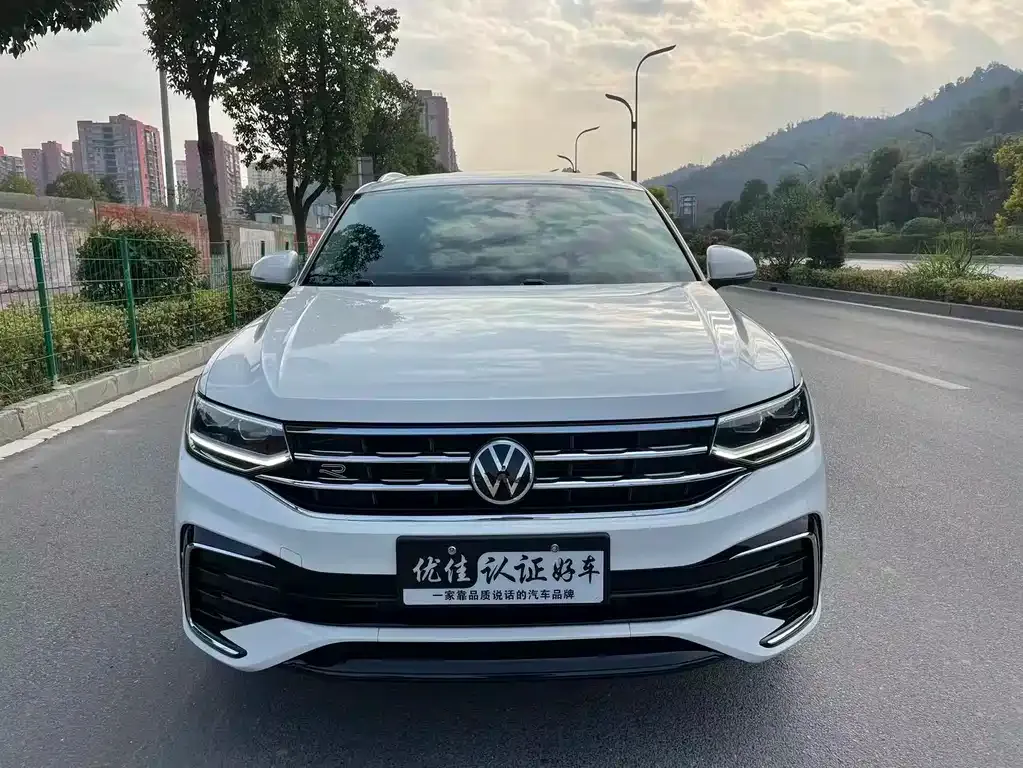 Volkswagen Tiguan X — фото 2