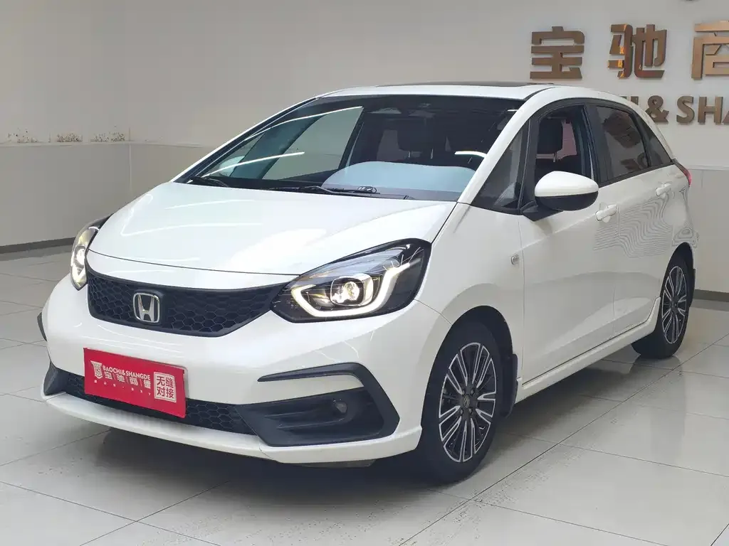 Honda Fit — фото 1