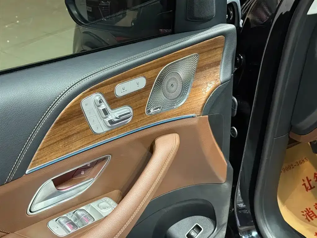 Mercedes-Benz GLE — фото 10