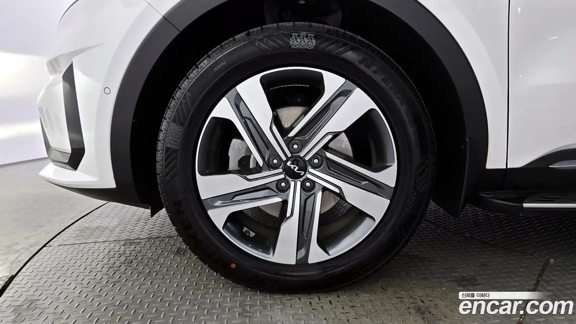 Kia Sorento — фото 5