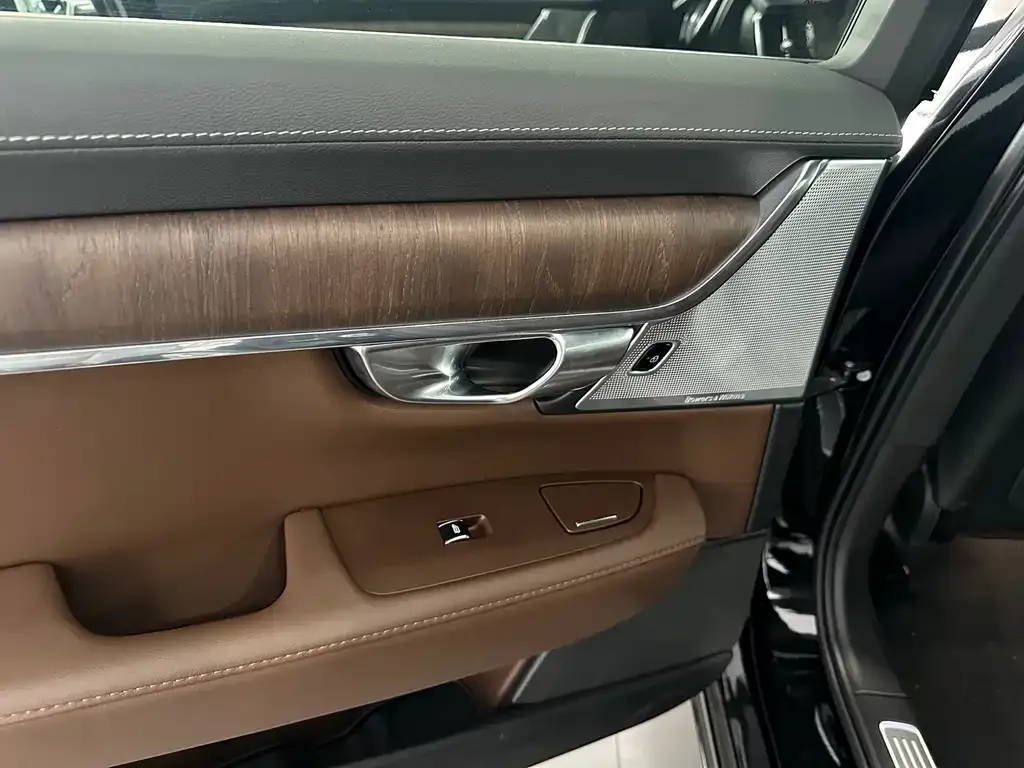Volvo S90 — фото 10