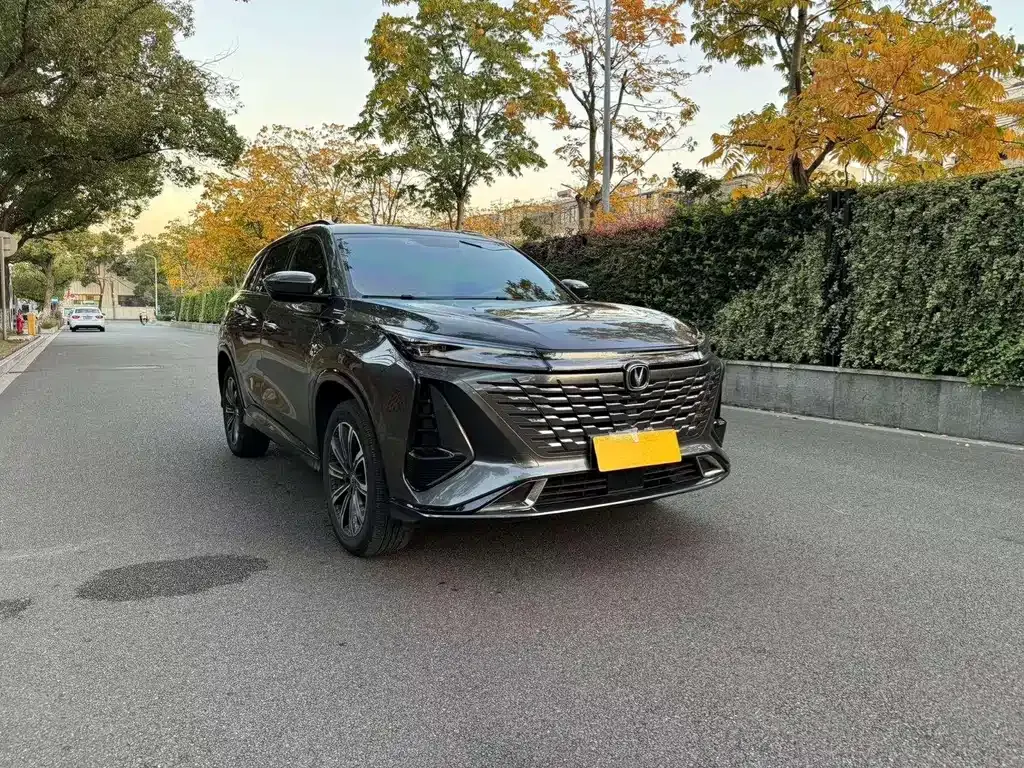Changan CS75PLUS — фото 3