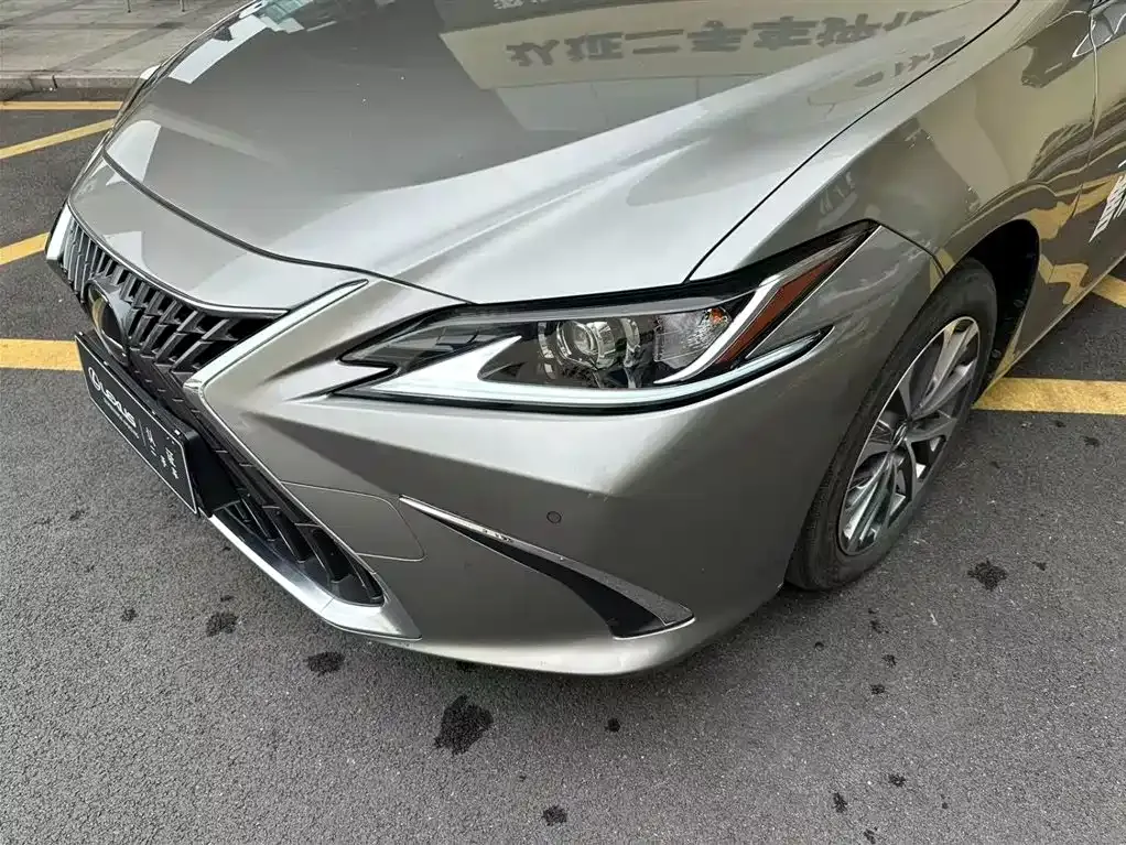 Lexus ES — фото 2