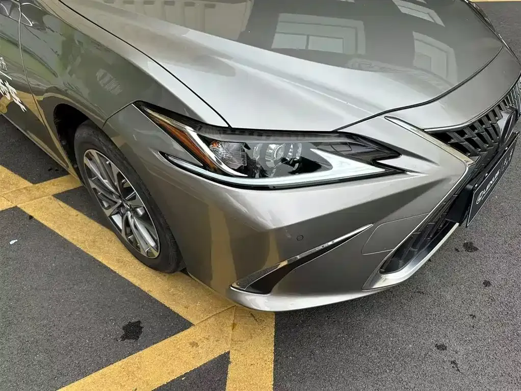 Lexus ES — фото 3