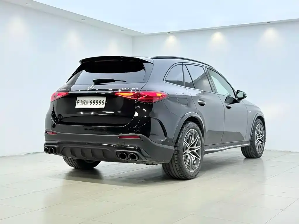 Mercedes-Benz GLC AMG — фото 6