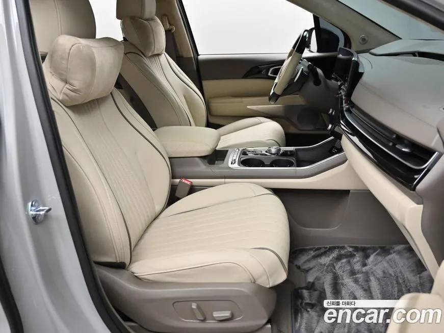 Kia Carnival — фото 10
