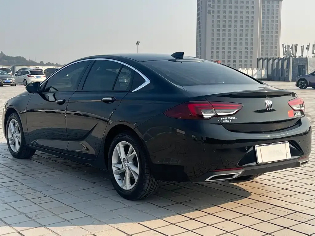 Buick Regal — фото 4