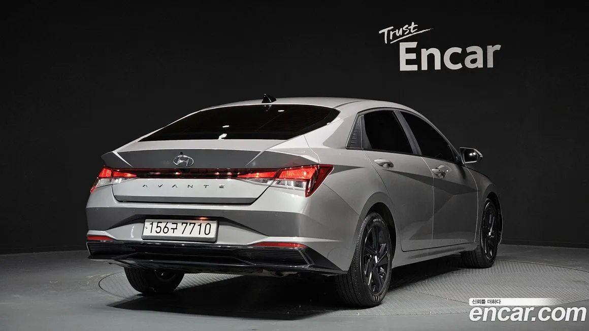 Hyundai AVANTE — фото 2