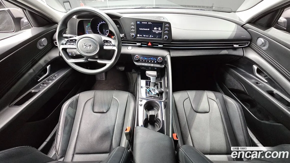 Hyundai AVANTE — фото 7