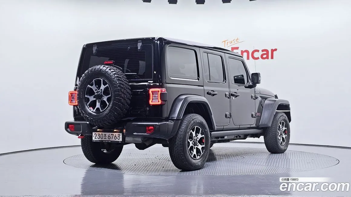 Jeep Wrangler — фото 2