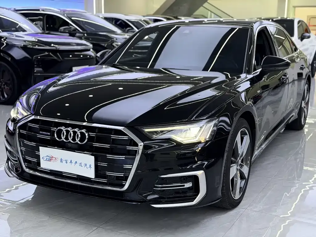 Audi A6L — фото 1