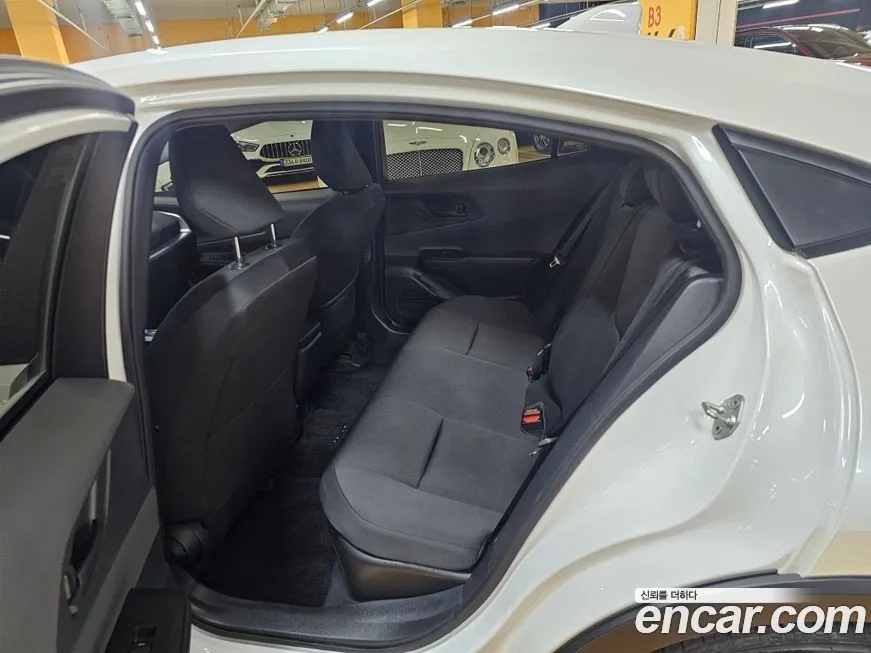 Toyota Prius — фото 8