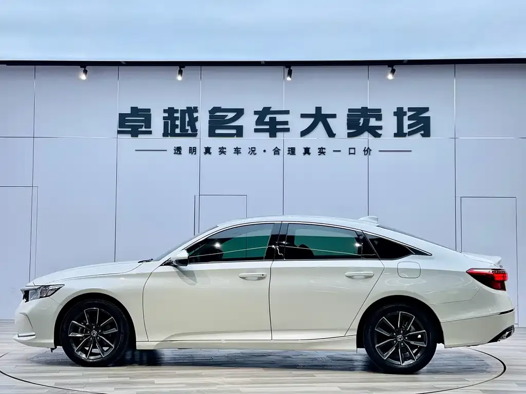 Honda Inspire — фото 4