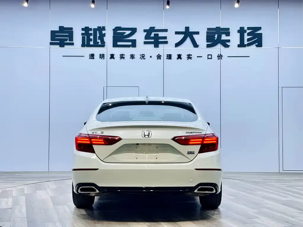 Honda Inspire — фото 6
