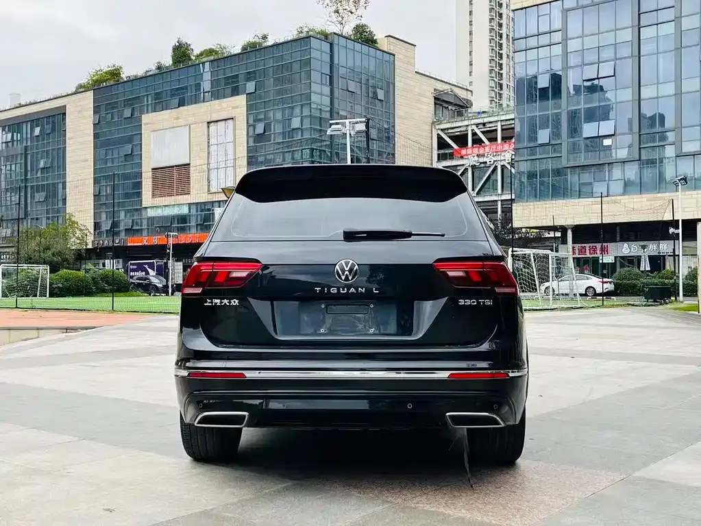 Volkswagen Tiguan L — фото 8