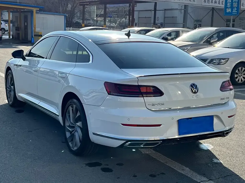 Volkswagen CC — фото 7