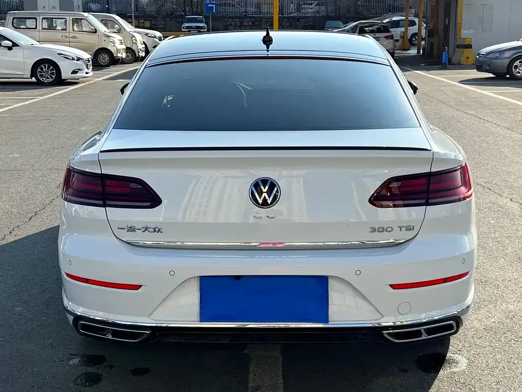 Volkswagen CC — фото 8