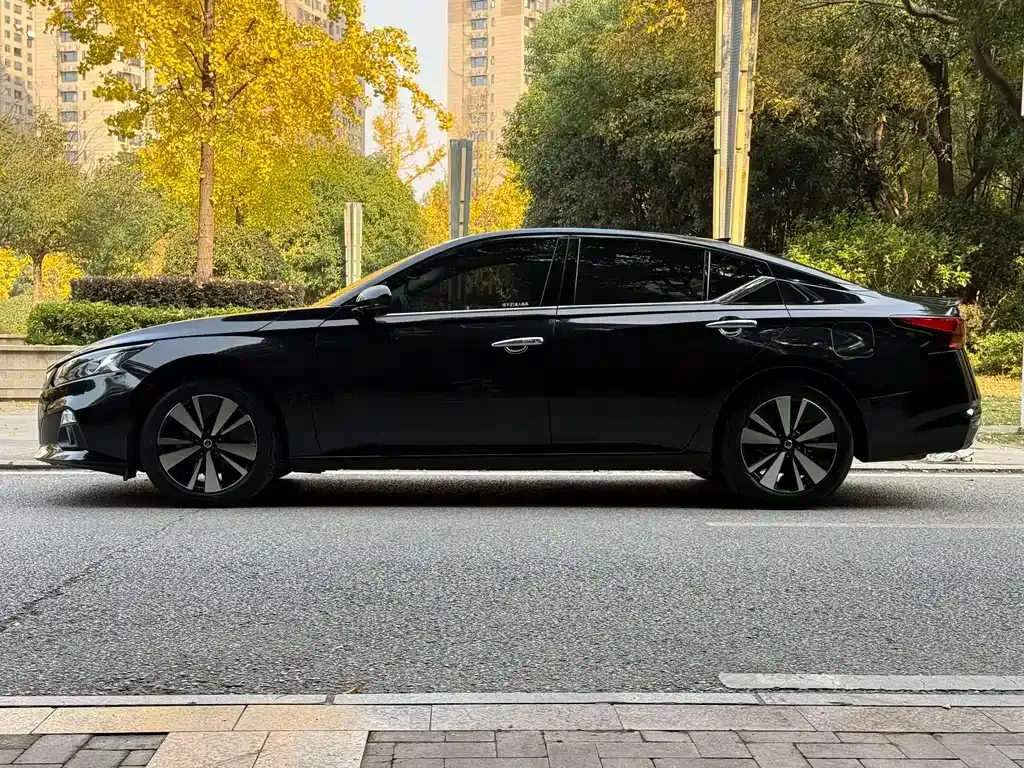 Nissan Teana — фото 10
