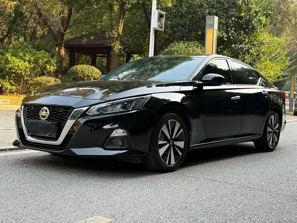 Nissan Teana — фото 2