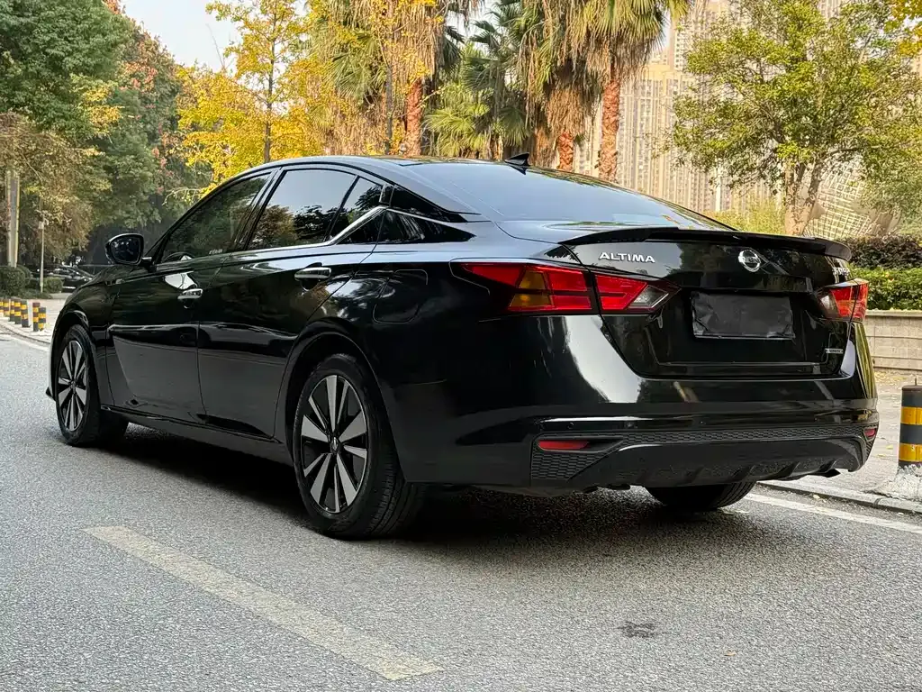 Nissan Teana — фото 8