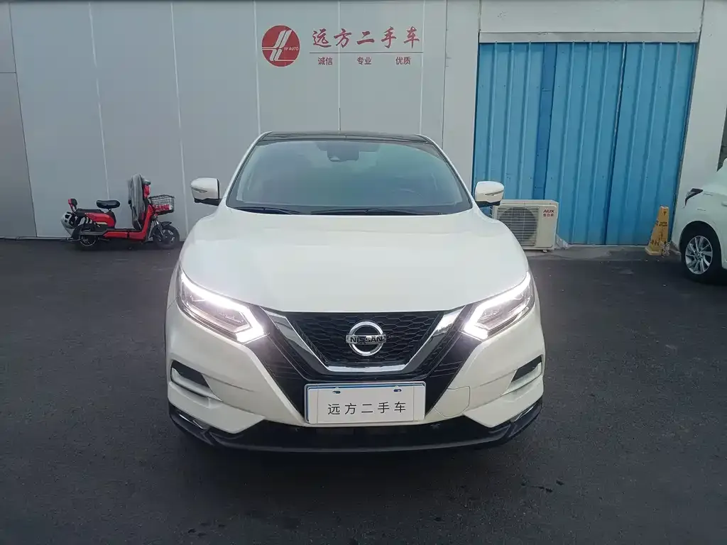 Nissan Qashqai — фото 2