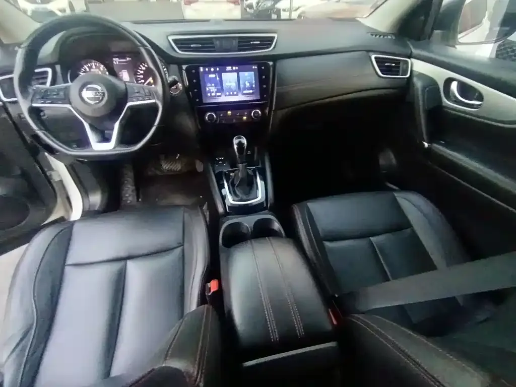 Nissan Qashqai — фото 8