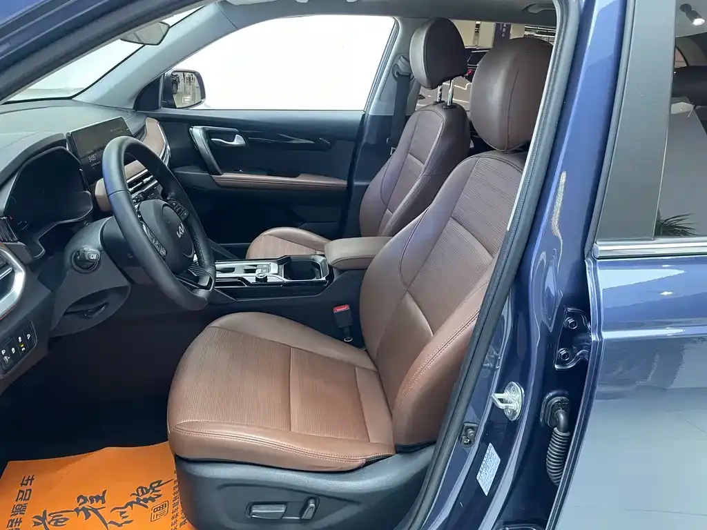 Kia Sportage — фото 7