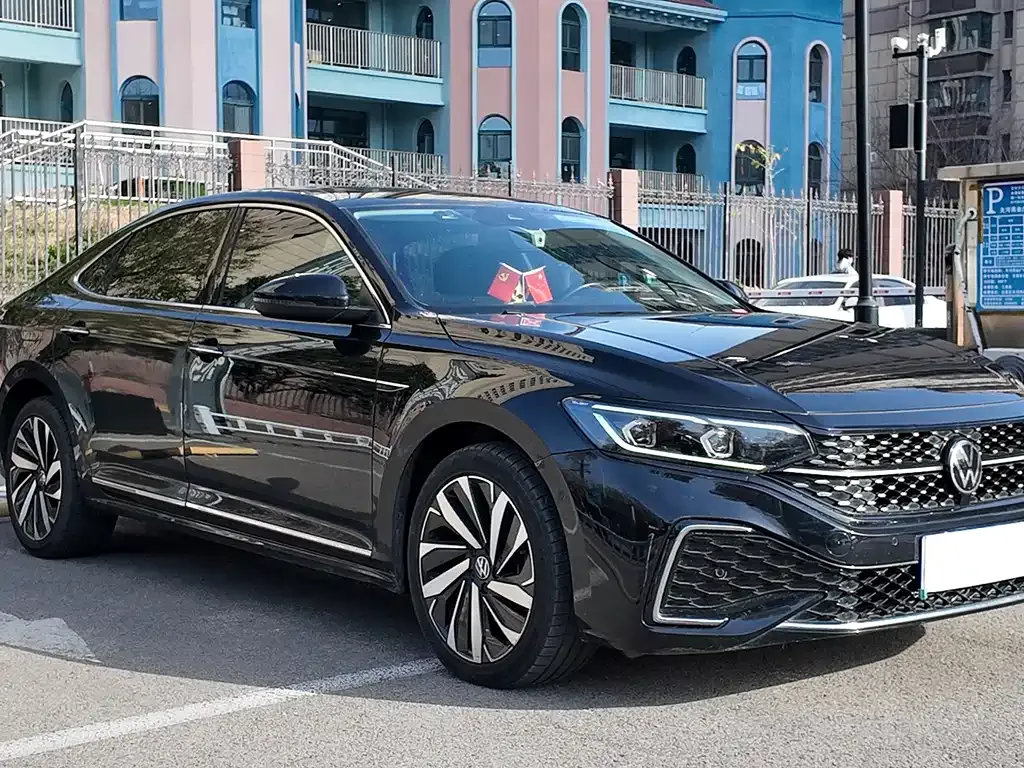 Volkswagen Passat — фото 3