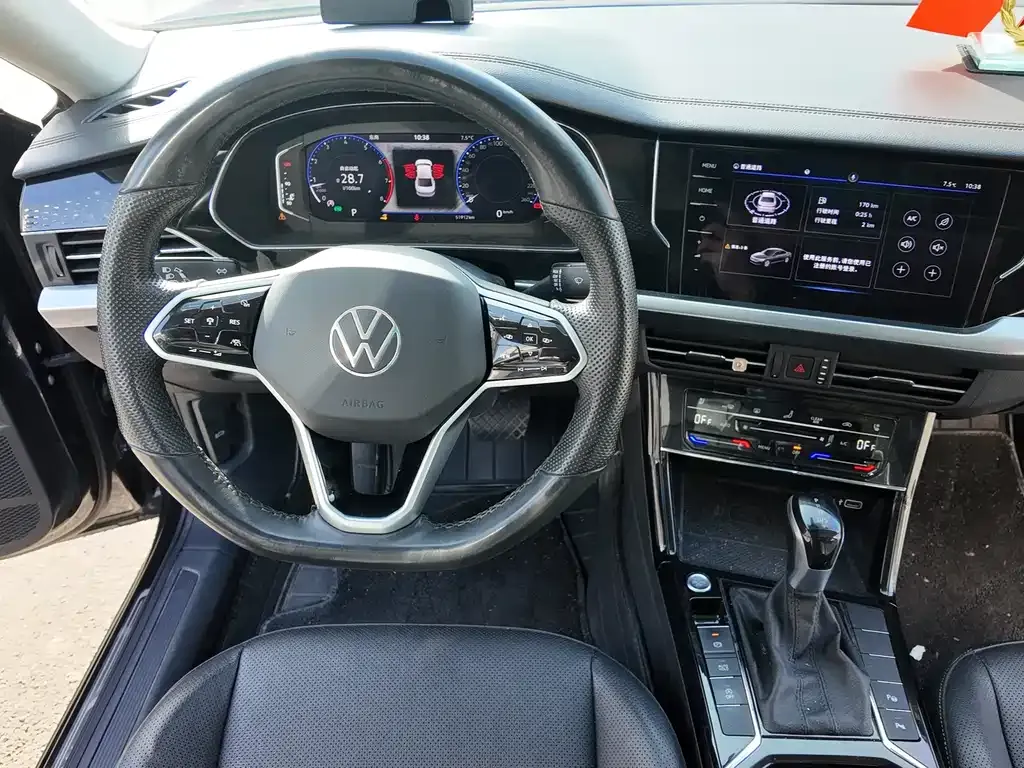 Volkswagen Passat — фото 7