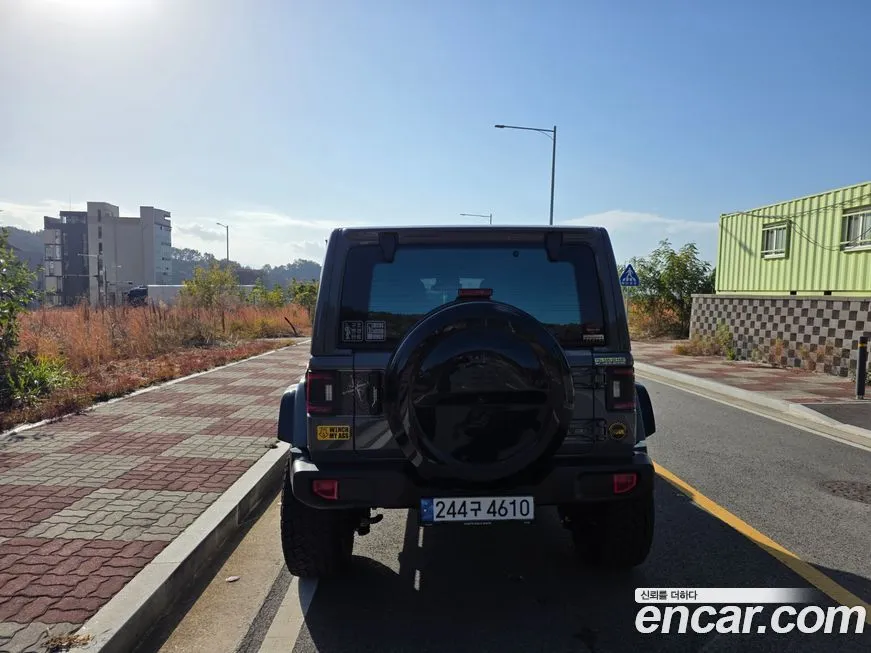 Jeep Wrangler — фото 2