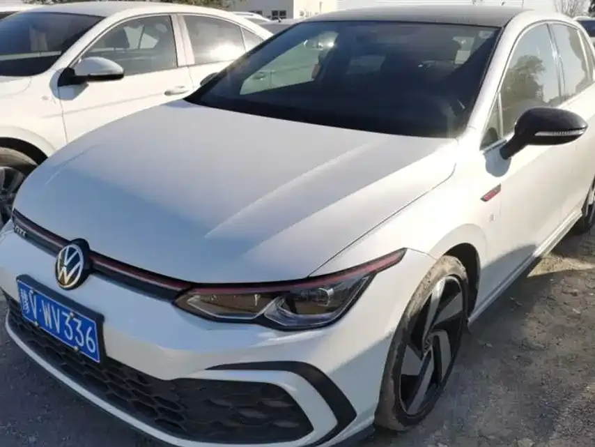 Volkswagen Golf GTI — фото 1